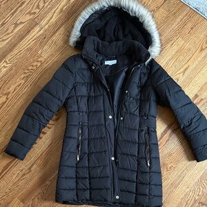 Black Hooded Puffer Coat with Faux Fur Trim